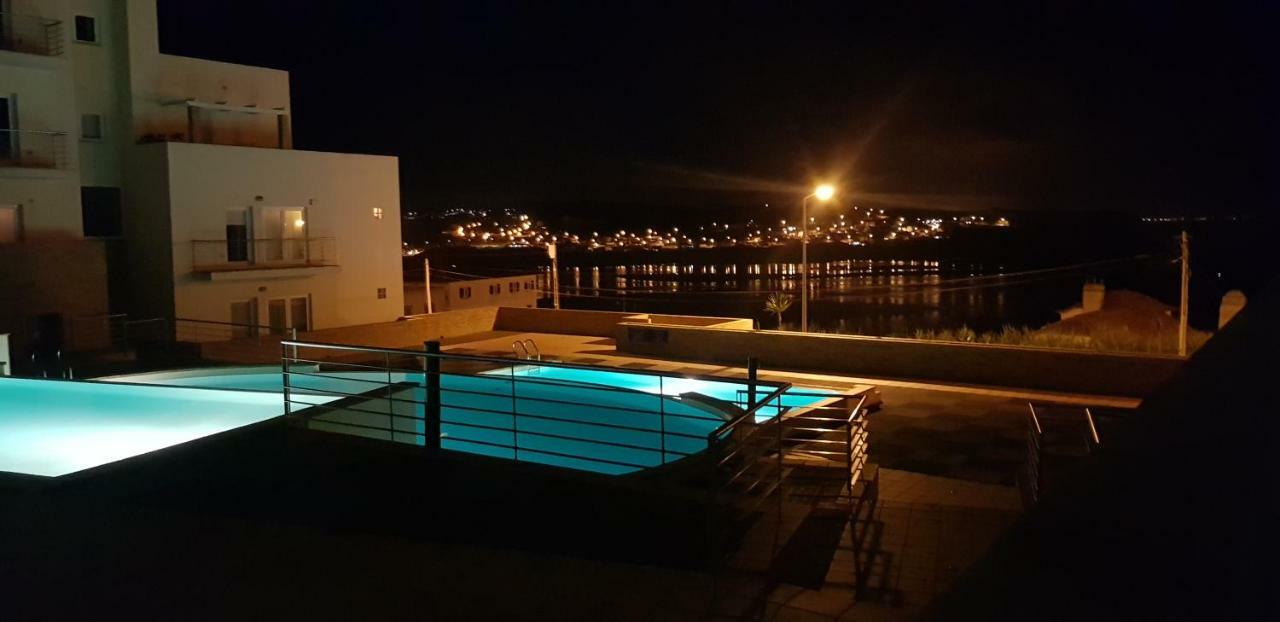 Pe Na Praia Da Foz Foz do Arelho Exterior photo